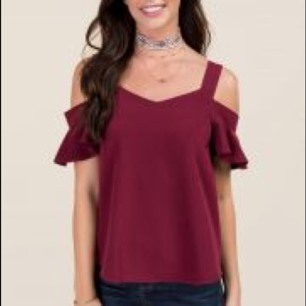 Francesca’s Cold Shoulder Top